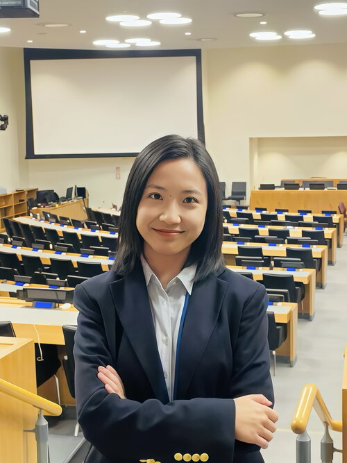 Sinyee (Qianyi) Lu